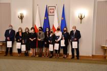 Leszek Lewoc – Dyrektor Miejskiego Ośrodka Pomocy Rodzinie w Suwałkach  nagrodzony w Pałacu Prezydenckim.