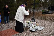 POGRZEB  DZIECI  ZMARŁYCH  PRZED  NARODZENIEM