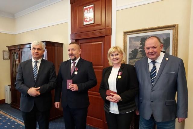 Złoty Medal Za Długoletnia Służbę